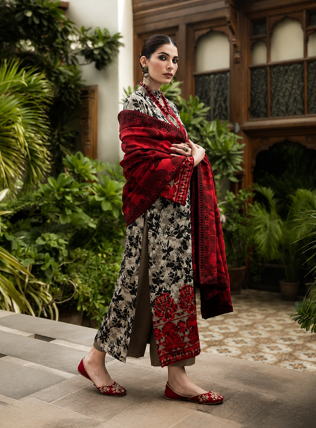 Luxury Lawn Unstitched 3 Piece Suit – Premium Designer Collection